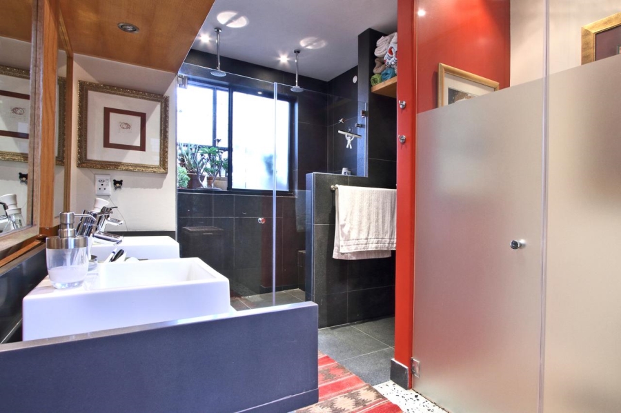 To Let 2 Bedroom Property for Rent in Green Point Western Cape